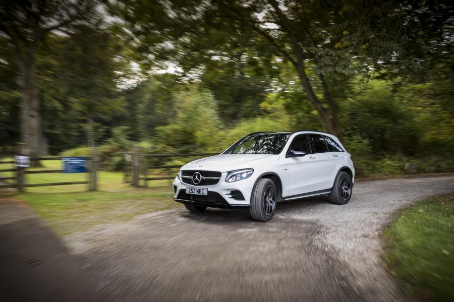  Mercedes-AMG GLC43 4Matic 2016 года  (UK) (фото 23 из 30)